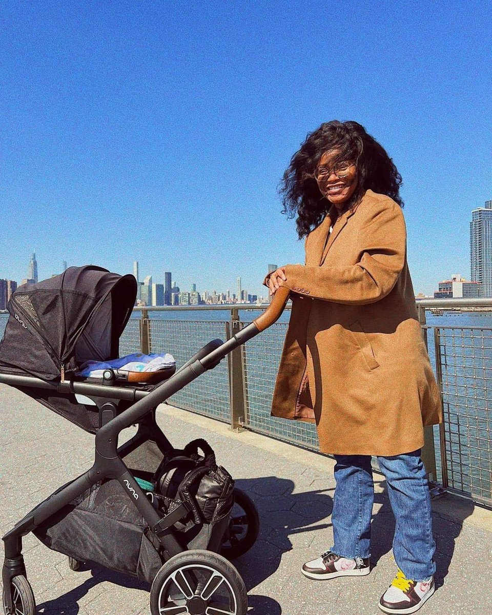 FreeDurk003's tweet photo. They said Keke Palmer must’ve got her ass tore up after that Usher Concert 😭😭😫 https://t.co/AuG7eu9Uv5
