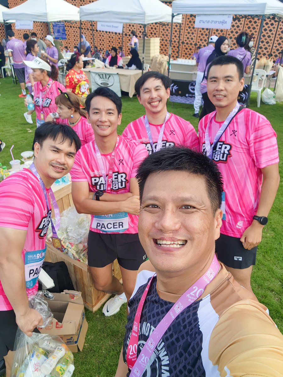 NinjaTooK's tweet photo. เจอะเจอตัวตึง Pacer นมเย็น 💟
น้องๆทุกคนน่ารักกันเสมอ 🥰
#HalalSciFunRun2023
#HalalSciFunRun
#HalalRun2023
#HalalRun
#เดินวิ่งครบรอบ20ปีศูนย์วิทยาศาสตร์ฮาลาลจุฬา #20ththeHalalScienceCenterChulalongkornUniversity
#Pacerนมเย็น
#theXteamRunners
#theXteamAndFriends
#tookkyrun https://t.co/u0pZBb7S6H