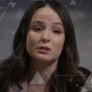felpsfolk's tweet photo. Melhores tweets sobre o caso Larissa Manoela x Pais - a thread. https://t.co/kIdLsBf939