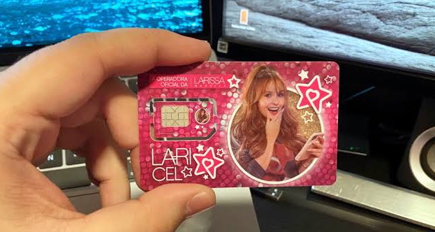 lacerda's tweet photo. estou saindo da minha operadora e indo pra laricel pra ajudar a lenda financeiramente https://t.co/FQz8pW1J69