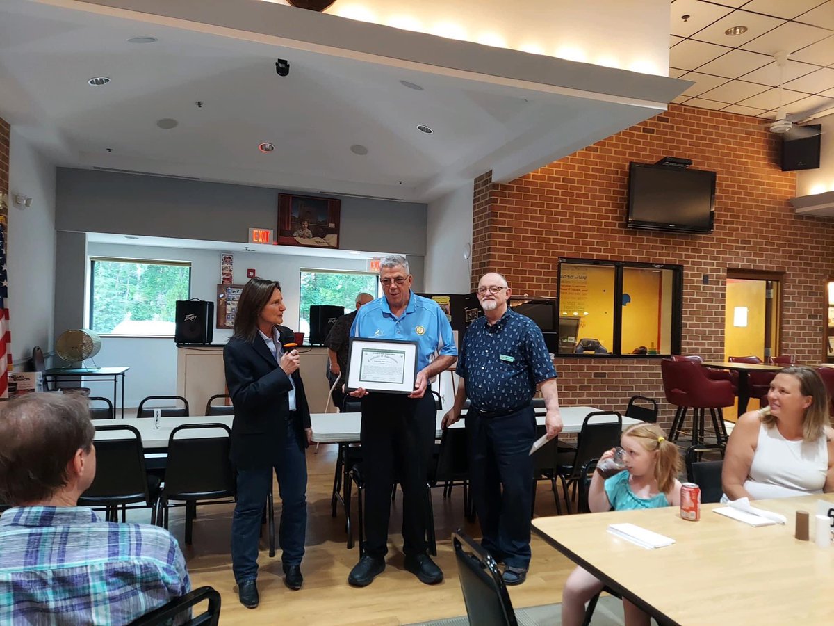 AccotinkFriends's tweet photo. Friday, August 11: FLAP President Mary and Treasurer Dave presented a Friends of Lake Accotink Park Certificate of Appreciation to  Larry Gibeault, Administrator Franconia Moose Lodge, for their generous financial donation. Big Thank You! 
#fairfax #FLAP #lakeaccotink #FCPA #FCPS https://t.co/YjpmIlVboE