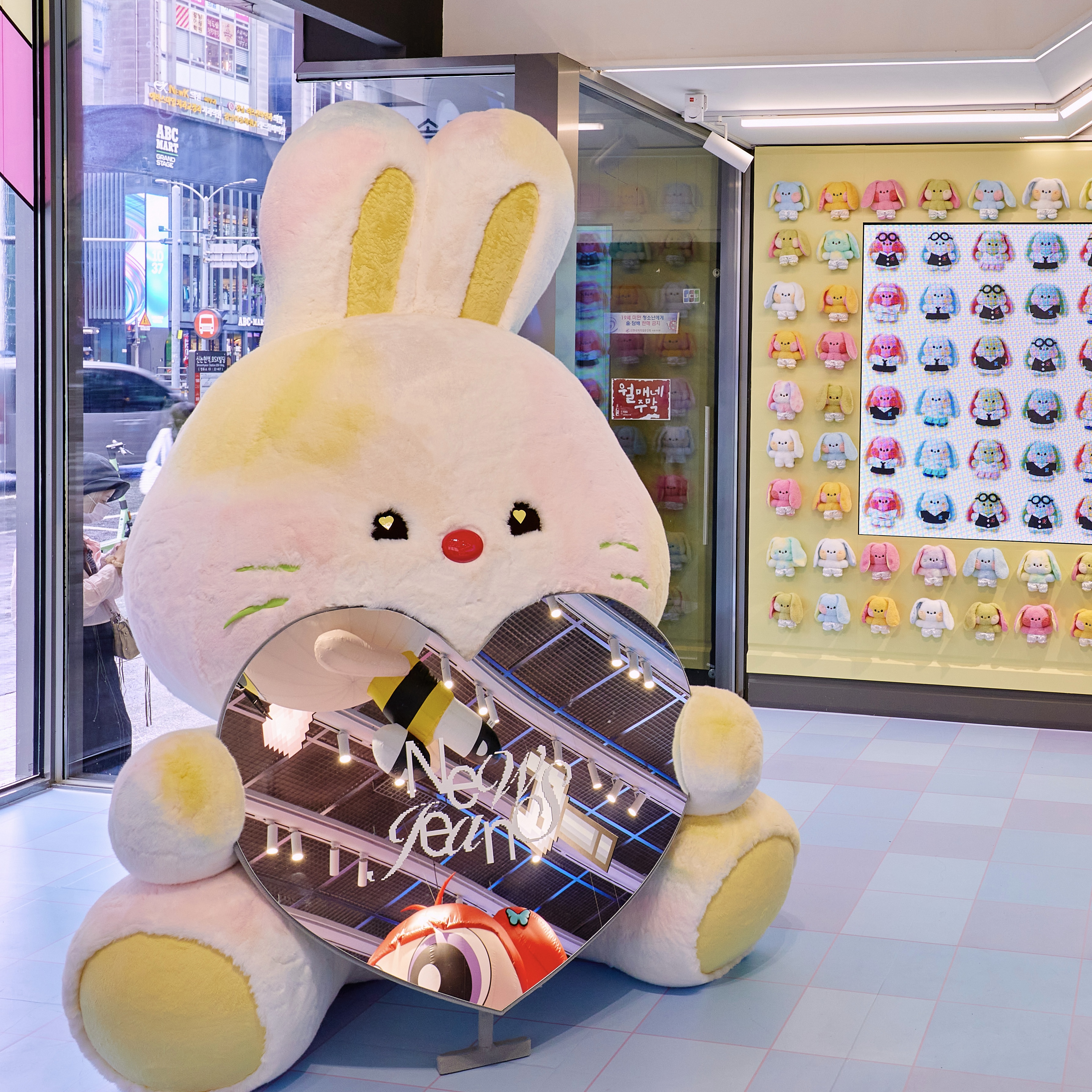 LINE FRIENDS SQUARE on X: 