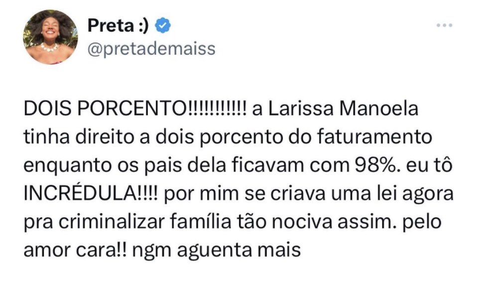 gabittavaress's tweet photo. Eu tô é besta!!! Pais também podem ser nossos inimigos. Deus, gratidão pelos meus pais. Tenho dinheiro pra eles cuidarem ? Não… Maaaaaaas eles são perfeitos cmg pobrinha assim mesmo! 😅🤯 https://t.co/7YJDW361GQ