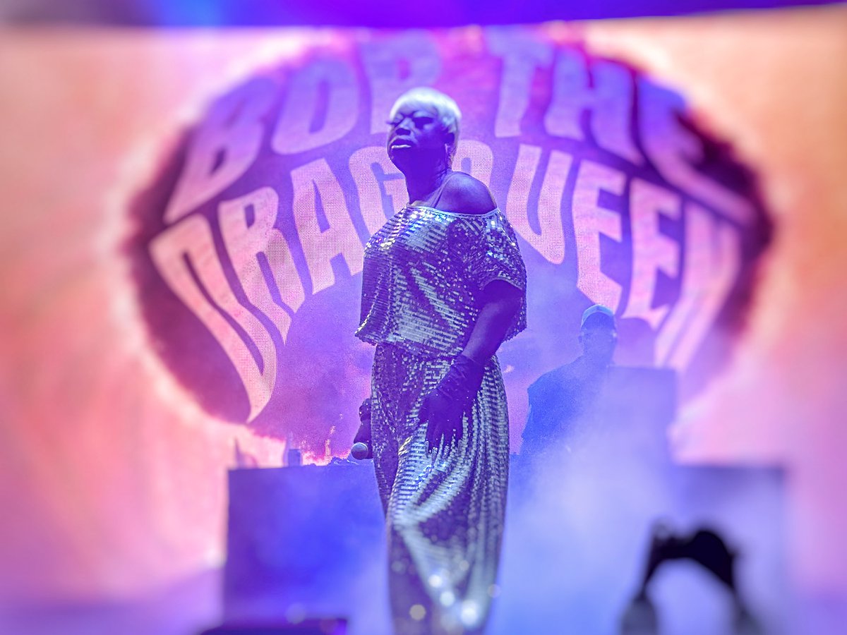 SallyKayUCLA's tweet photo. Great show at Outside Lands last night #bobthedragqueen https://t.co/VcYkRHyDeo