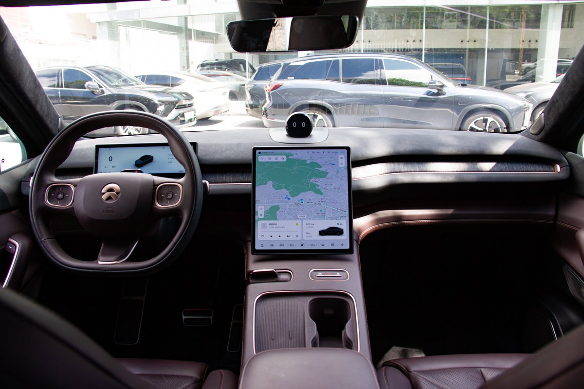 MotorsUniland's tweet photo. Nio EC7 2023. An all-electric coupe SUV. simplicity, luxury design style makes this car comparable to Mercedes-Benz and BMW. Feel free to contact us for more details. #nio #nioec7 #evexporter https://t.co/b0lZiIOdEA