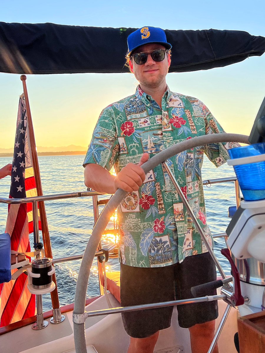 jordy_tropp's tweet photo. Seattle Sailing Sunday… https://t.co/AiPwHL9Owf