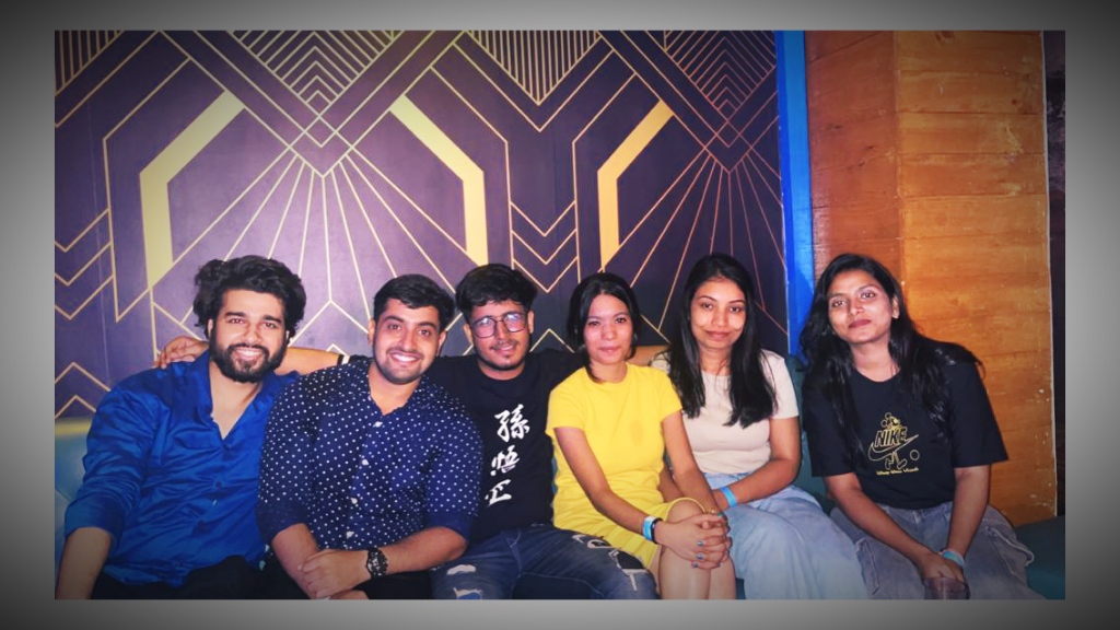 Codermask_Tech's tweet image. Let us come together as a formidable force, driven by a shared vision and unwavering dedication. Celebrating success with the best team! 🎉 Nothing can beat an Office Party!!✨Cheers us! 🥂 #CodermaskTech

#codermask #codermasktech #officeteam #officeparty #teambonding