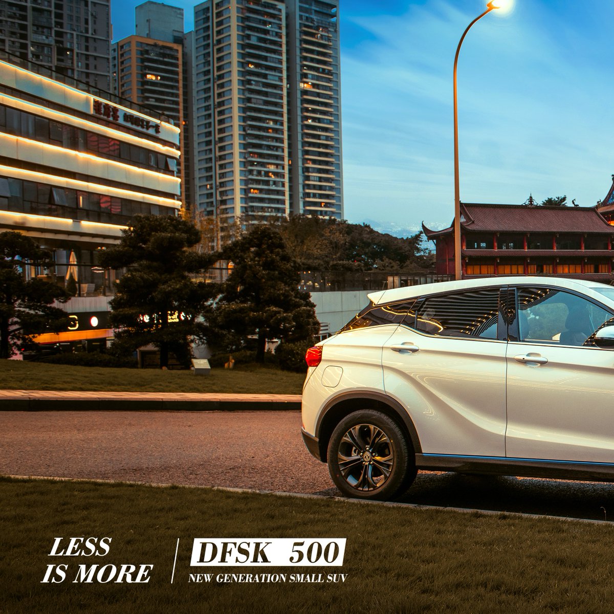 DFSKOFFICIAL's tweet photo. DFSK 500 is ready to energize your soul by whisking you away to the perfect city night view.
__
Further info: https://t.co/klOOt6xDsW
#DFSK500 #DFSK #DONGFENG #SUV #Vehicle #Motor #Auto https://t.co/EglW3ZTSYO