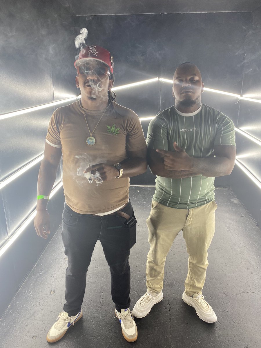 FuseDaGeneral_'s tweet photo. S/O @TosBattleleague FOR DA FIRE BATTLE &amp; my Boy @PraPhiT_G Real nigga held it all the way down in the chi! #FirstKlass 🔥🔥🔥#GeneralStatement 🫡 https://t.co/CFZqC1J7x3
