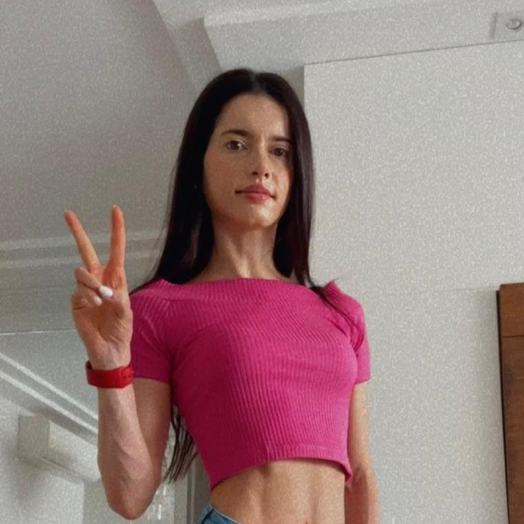 Adrianamessina9's tweet image. 🎉ETH Giveaway🎉

US$20 in ETH

To enter:

1️⃣ Follow: 
@TropadaDrih + @adrianamessina9

2️⃣ Like &amp;amp; RT

3️⃣ Tag 3 friends

24 Hours

#Airdrop  #NFTs #NFTCommunity #Giveaway #Ethereum