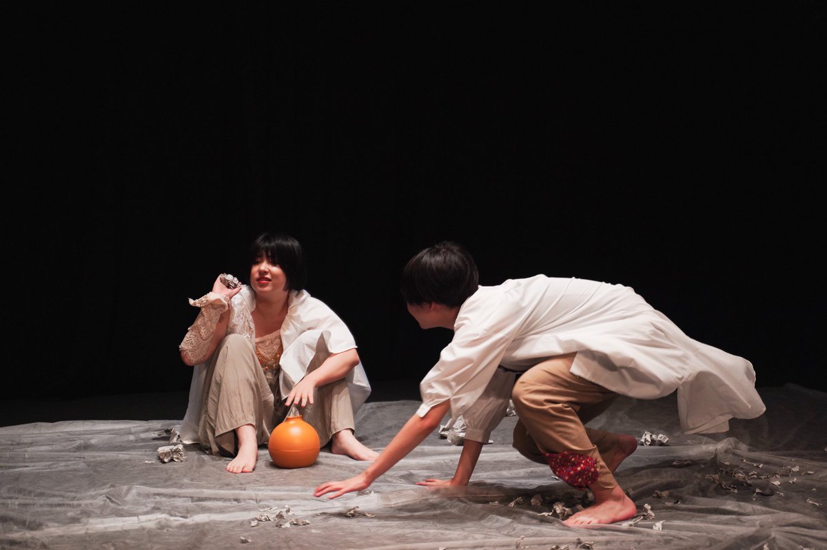 Mr000daydreamer's tweet photo. 2023.08.13
派生ユニットでいどり。
『爆弾は見ない』

#福岡学生演劇祭2023 参加 https://t.co/94TQ3E694L