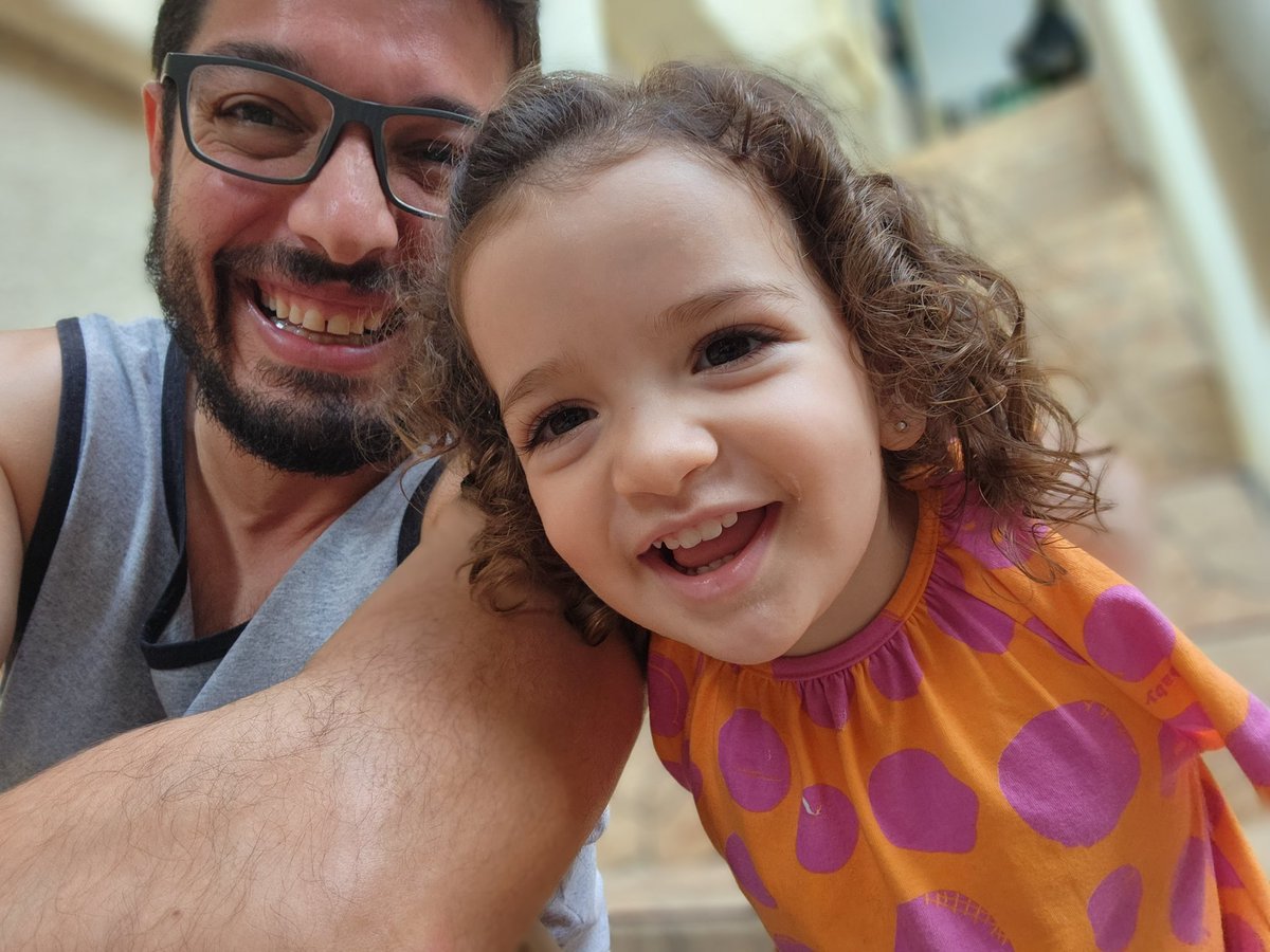 flaviotom's tweet photo. Ô lindeza! #Lálá #titio https://t.co/v3js7xKZDB