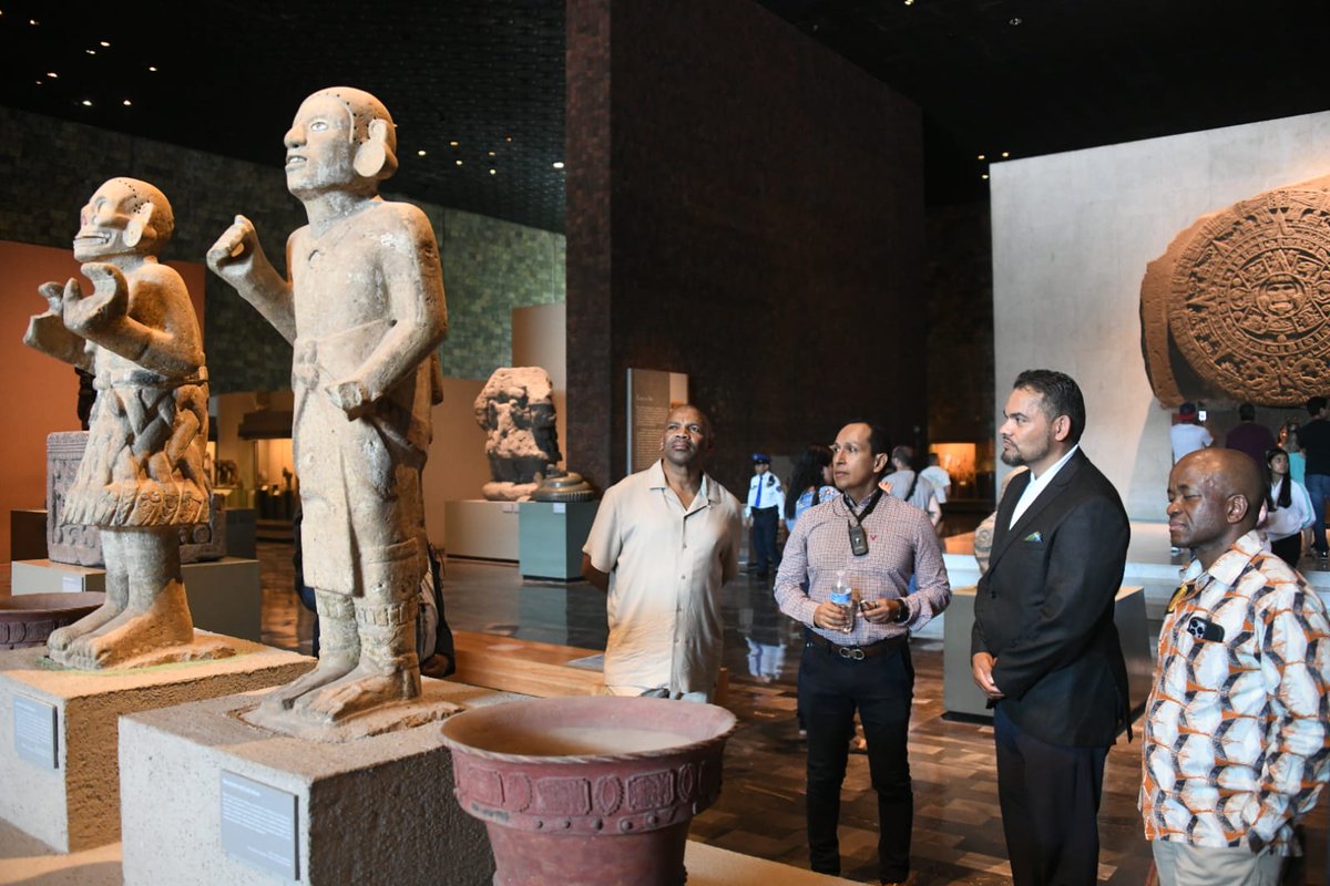 DIRCO_ZA's tweet photo. #SAMexicoRelations🇿🇦🇲🇽 | Deputy Minister @alvinbotes visiting the Museum of Anthropology, Mexico City, Mexico.
📸: Jacoline Schoonees #DIRCO
#30YearsofDiplomaticRelations https://t.co/GVljaYOAOc