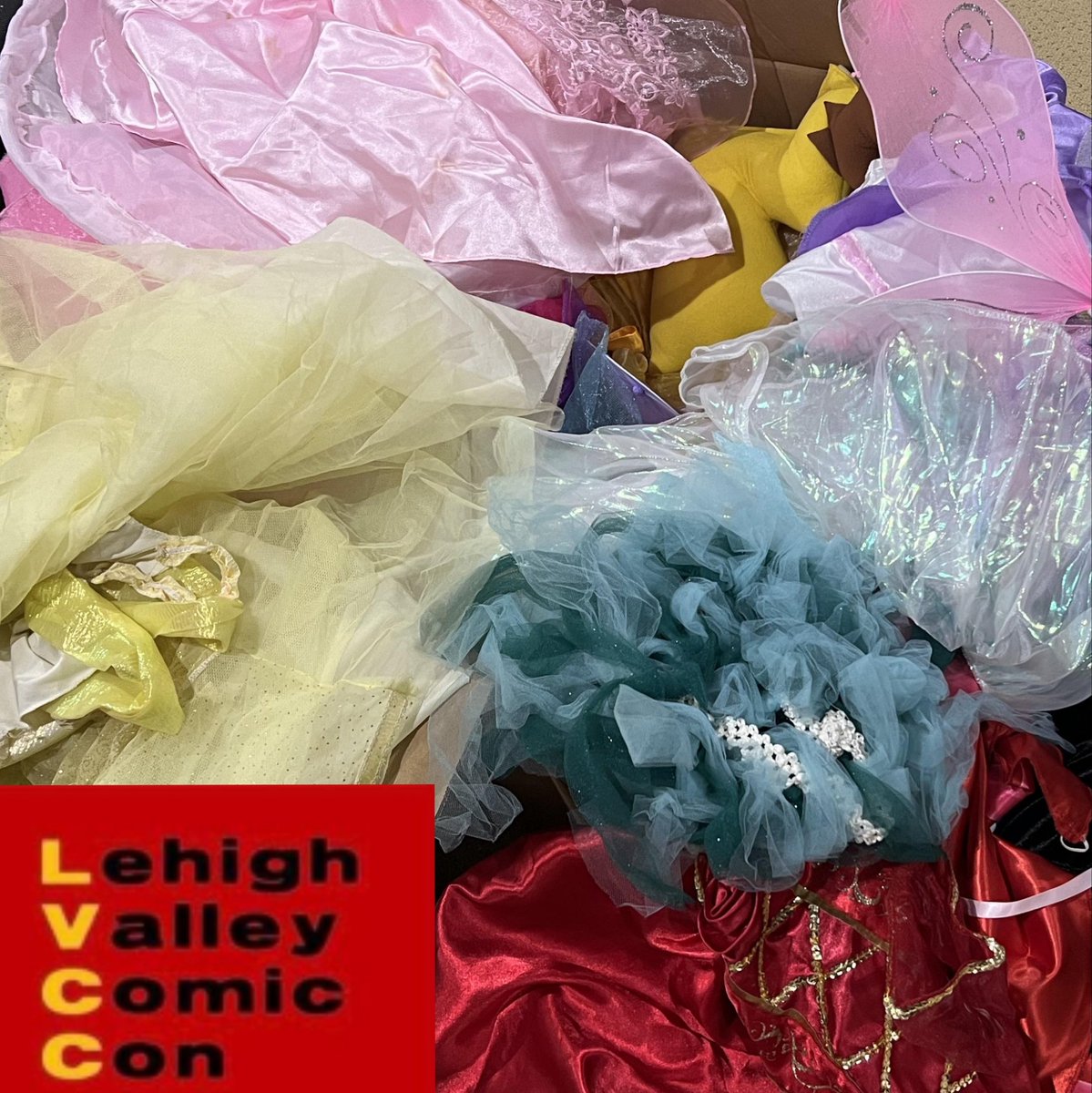 Thank you <a href="/LVCC01/">Lehigh Valley Comic Convention</a> for having us and allowing us to collect costume for our less fortunate kiddos, thank you to everyone who supported the show and a special thank you to those who donated

#philadelphiaavengers #phillyavengers #withgreatcosplaycomesgreatresponsibility