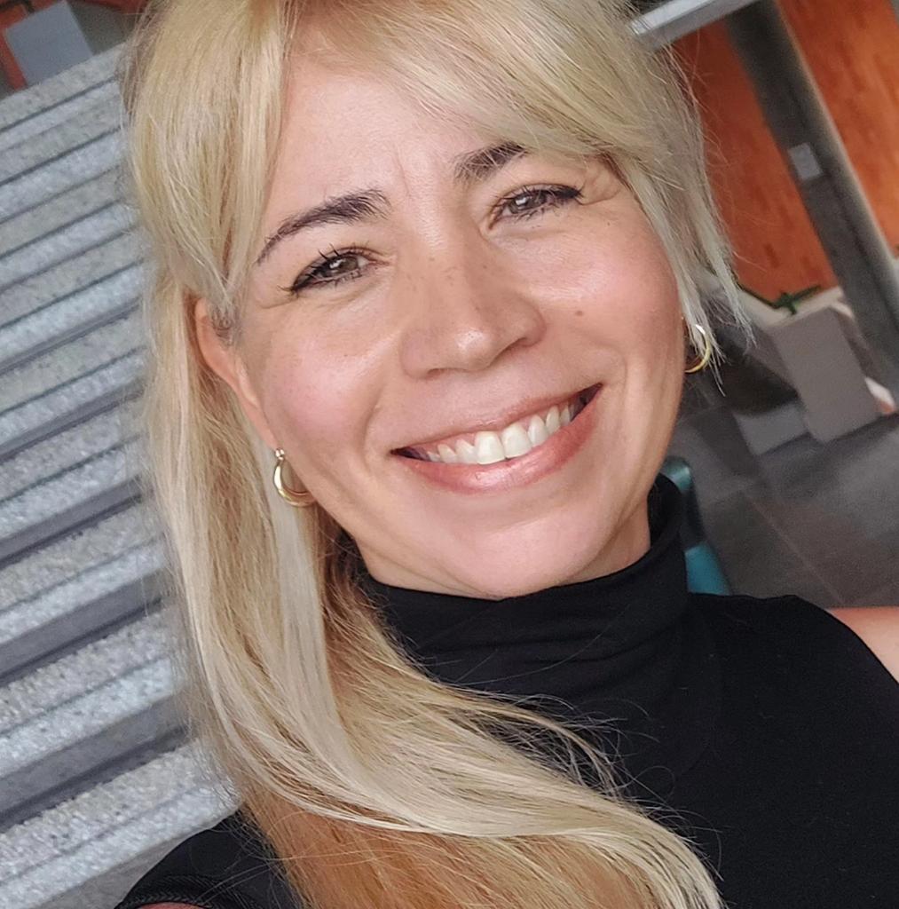 yolegmma's tweet photo. Celebrando el 25 aniversario de la Escuela de Diseño Industrial de la Universidad de Los Andes,  Todo mi respeto y admiraciòn, orgullo de nuestro paìs.  Muchas gracias @edifadula por recibirme como en casa de nuevo. #ulavenezuela https://t.co/jIKDrAtKGo