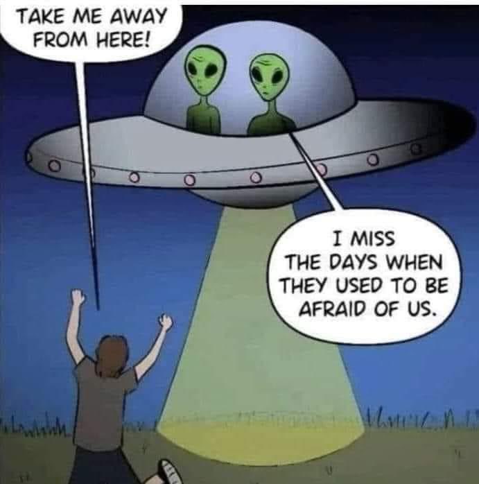 funnyfail221's tweet photo. Ufo #Crimea #ufo https://t.co/GlNnBMCLt0
