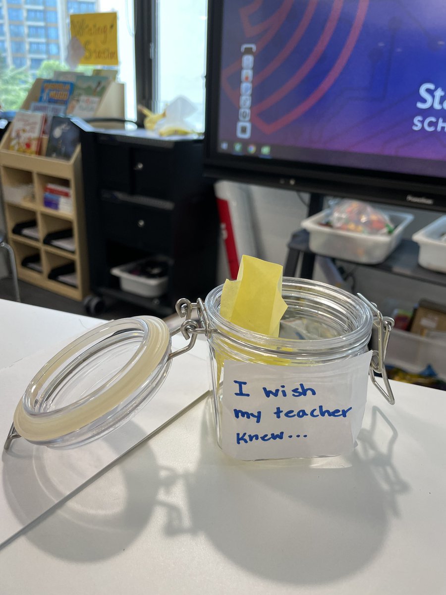 Got this on the 3rd day of school🤣🤣🤣 I took it as a great testimony of my other jar. 💖