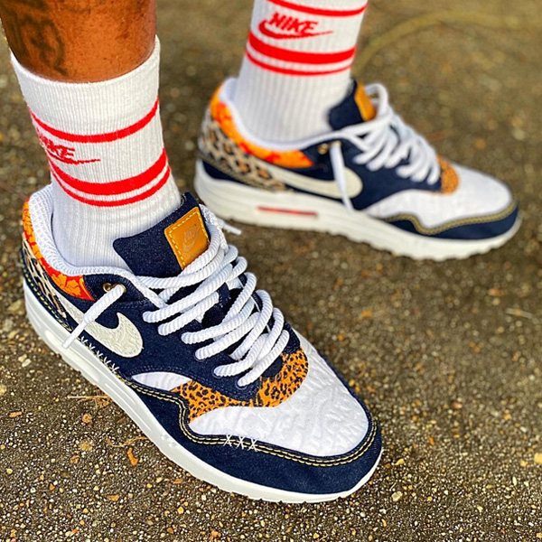 KicksDeals's tweet photo. Select sizes under 12 are $60 OFF retail for the university gold/white "Denim" Nike Air Max 1 Premium at $96.78 + FREE shipping.

BUY HERE -> https://t.co/kAjDppSuhZ (promotion - use code READY at checkout)

📸 https://t.co/PIMJ6JKMEe https://t.co/PhKU3bc3Zu