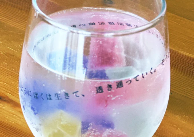 エモを目指したけど無理でした サイダー、琥珀糖、タ ヒという3種の神器を揃えたのに…