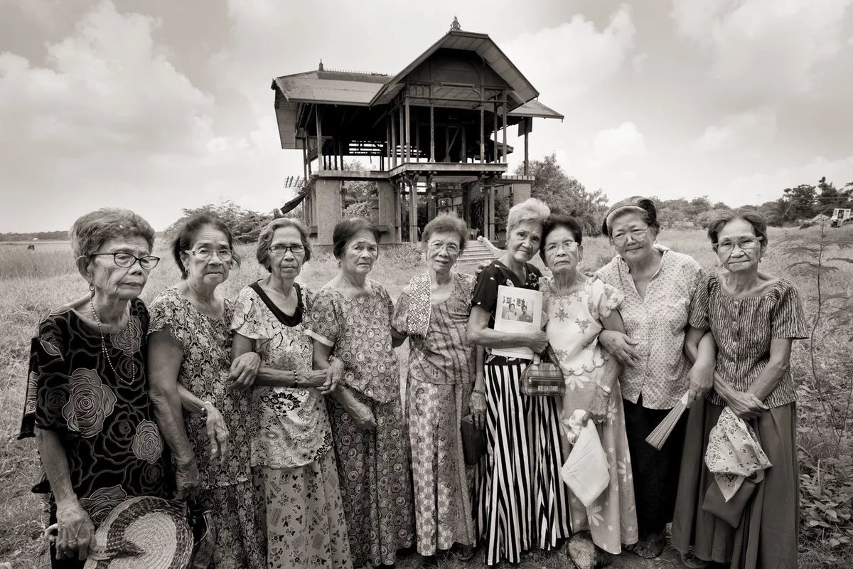 Today is the International Memorial Day for the Comfort Women. Many years have passed, but Japan still owes these women an apology, compensation, and a conscious effort to stop revising the history. #JusticeForComfortWomen Photo from Cheryl Meyer of NPR.org