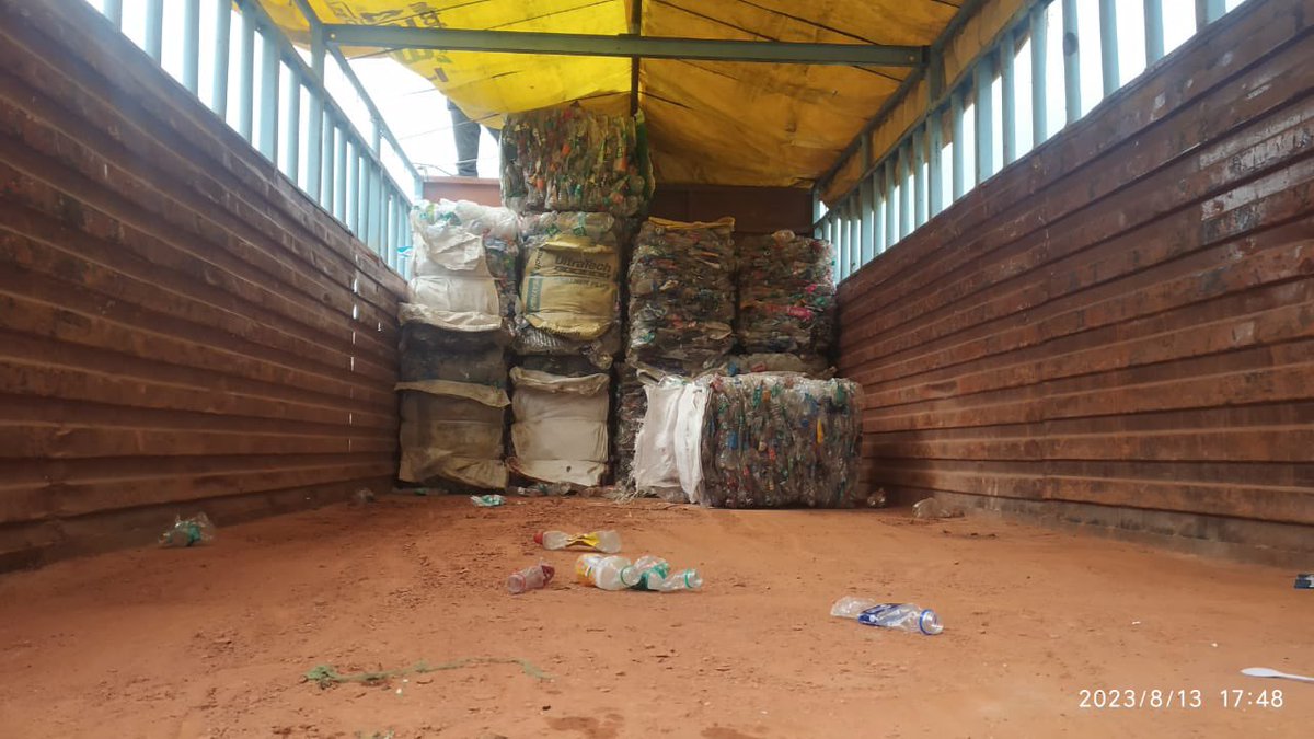 iPradeepSangwan's tweet photo. Rakcham (Kinnaur) material recovery facility 

Total Bales 

PET - 29 
Cardboard - 36 
MLP- 22
Clear Plastic-  8
Tetra Pack- 13 

Approx -6 tonnes &amp; total 108 bales

Transported for recycling. Our bit for the earth 

#HappyIndependenceDay2023 https://t.co/MVYtwBYgAE