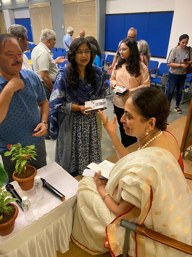 IndicaOrg's tweet photo. #ForeverThere Snaps from the #BookLaunch event in Ahmedabad https://t.co/I00tbiZ93Y