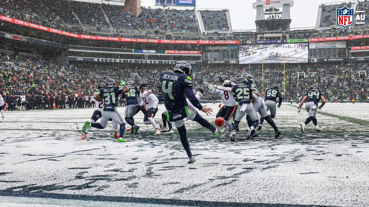 NFLAUNZ's tweet photo. Hang in there #NFLDownUnder fans... 🇦🇺🇳🇿

Only 4️⃣ more Mondays to go! ⏳🏈🔜

#NFL #Seahawks @mdcksn https://t.co/MM5OLs0FN3