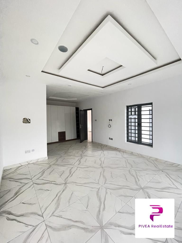 Pivearealestate's tweet photo. - POP finishing
- All rooms en-suite 
- Fitted kitchen 
- Kitchen store
- Wardrobe closet
- Bathtub
- Fitted Air Conditioner 
- Water heaters
-  Showers
- cctv
- Car Port 
- Estate premium security 
- clean borehole water
.
_________________________
🔰Market Price: 220M https://t.co/yoT78c3n17