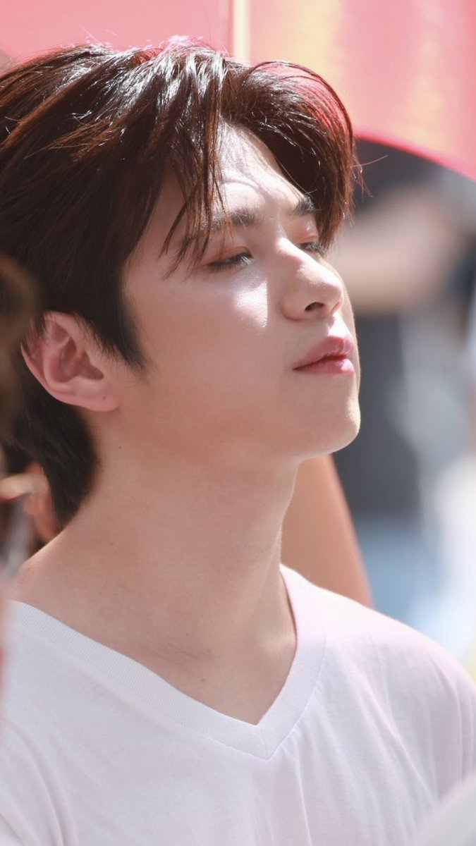 ขอบคุณคนของแปลนหน้างานวันนี้ขอบคุณทีมบ้านทุกบ้านทีรวมกันเก็บภาพเก็บคลิปงานบวงสรวงพี่นาค4มาฝาก ฟค.ตจว.นะคะขอบคุณสิ่งศักดิ์สิทธิ์ทีพาแปลนมาร่วมเป็นหนึ่งในนักแสดงเรื่องนี้ขอบคุณพี่นุ้ยทีวีธันเดอร์ทีดูแลแปลนเป็นอย่างดีขอยคุณแปลนทีรับเล่นพี่นาค4💚🙏🏼
#บวงสรวงพี่นาค4 
คนของแปลน