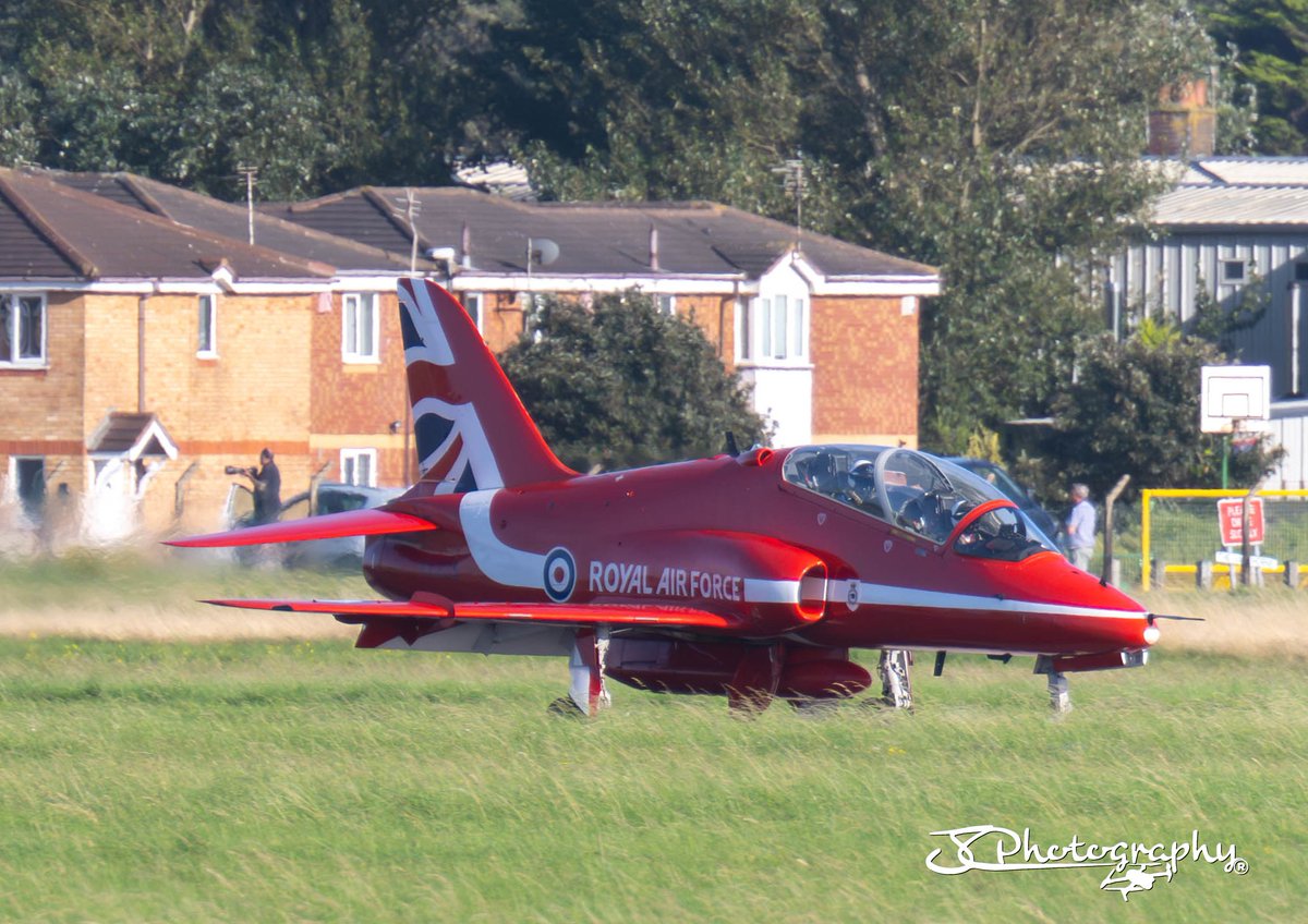 A few photos of the Red Arrows from this year's Airshow at Blackpool  <a href="/visitBlackpool/">VisitBlackpool</a> <a href="/InsiderBkpl/">Insider Blackpool</a> <a href="/The_Gazette/">Blackpool Gazette</a> <a href="/LiveLancs/">Lancs Live</a> <a href="/rafredarrows/">Red Arrows</a>
 
#Blackpool #Photographylovers #Photography #Photograph #Photographer #Photooftheday #Photos #RedArrows #airshow