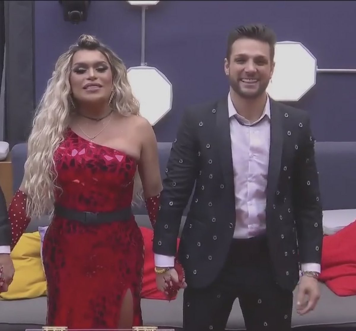 UnTalFredo's tweet photo. LOS DOS FINALISTAS QUE NOS MERECÍAMOS ❤️‍🔥 TEAM WENCOLA https://t.co/oRpSLpZYPm