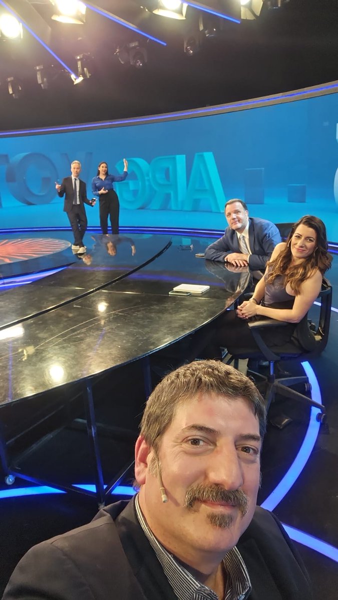 Poné <a href="/C5N/">C5N</a> que la trasnoche es una magia con este equipazo <a href="/IglesiasDiego/">Diego Iglesias</a> <a href="/Agustina_Rivas/">Agustina Rivas</a> <a href="/FelicitasBV/">Felicitas Bonavitta</a> <a href="/marcoscittadini/">Marcos Cittadini</a>.