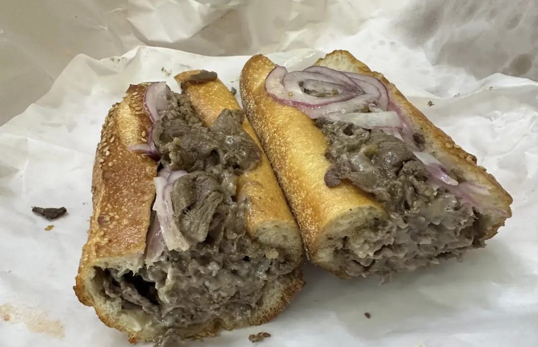 Gravy_Sweats's tweet photo. I see you hiding over der onion slice #hideandseek #smashtime #whackback https://t.co/JNuGWRzlfx