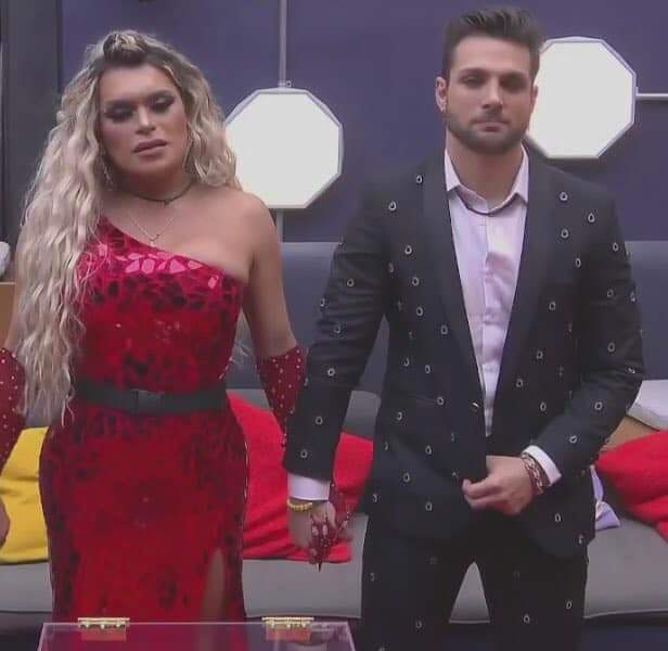 raysilvas_'s tweet photo. Y si aprovechamos que son los últimos dos en la casa y los encerramos para tener más Wencola #LaCasaDeLosFamososMx https://t.co/6ginLcMxZJ