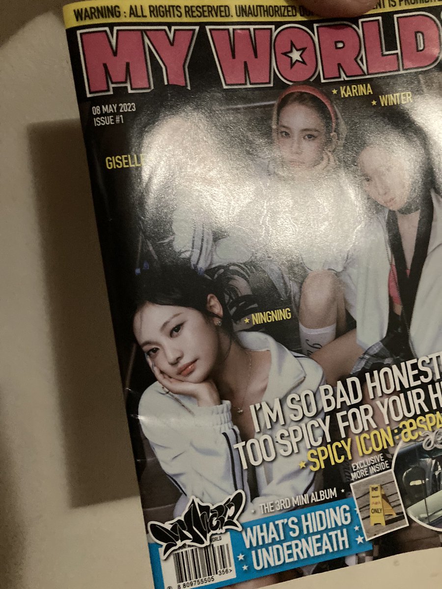 aesseracart's tweet photo. a not so happy mail from 😅@Ceeblinkcart #Ceeblink_Proofs
received my albums na nakabubble wrap lang & walang karton for the support. disappointed na I received my spicy album na gan’to 🥹🥹 it’s my most awaited album pa naman and gan’to marereceive ko. hoping next time to fix + https://t.co/vxaH2XmVOs