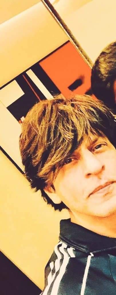 PyaarSamar's tweet photo. @iamsrk
Good Morning
Shah Rukh Khan    
I Love You My #Kiang❤️ https://t.co/TLw3vHmPMI