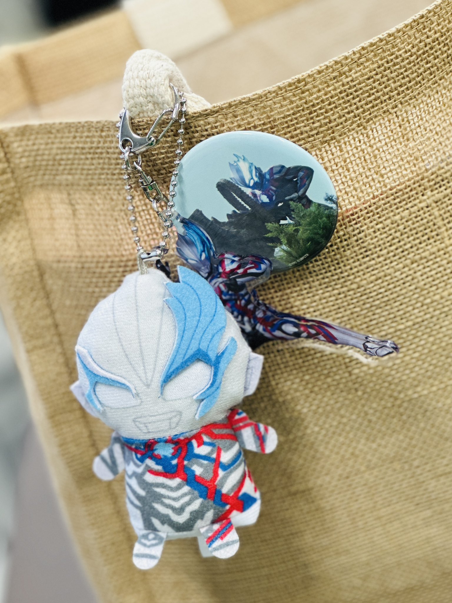 ランダム缶バッジ - Search / X