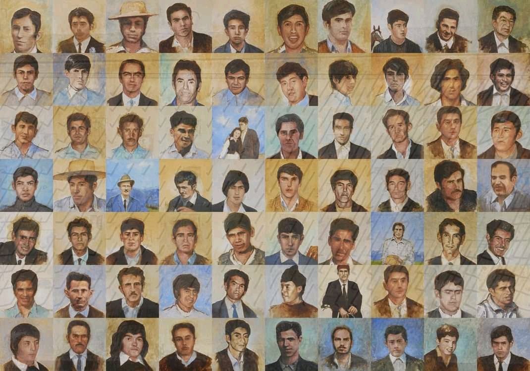 RadioUmbral's tweet photo. Paine 70 DETENIDOS DESAPARECIDOS

70 

70 PADRES ESPOSOS HIJOS 

70 

PARA QUE NO LOS OLVIDES

#50AñosDelGolpe https://t.co/jtJvQSaFDT