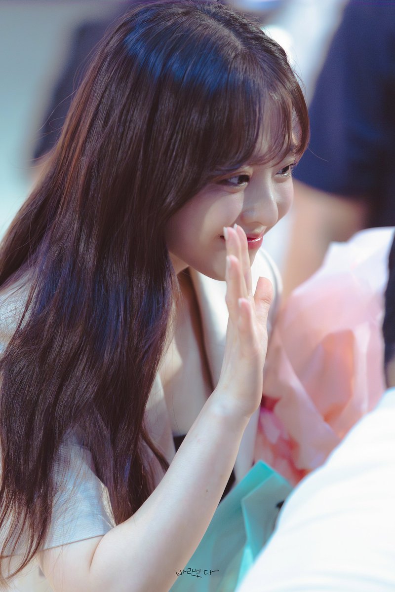 v_v118's tweet photo. 2023.08.13 #콘크리트유토피아  무대인사 (롯데시네마 영등포) #박보영  

❤️ https://t.co/ENBI9gETdL
