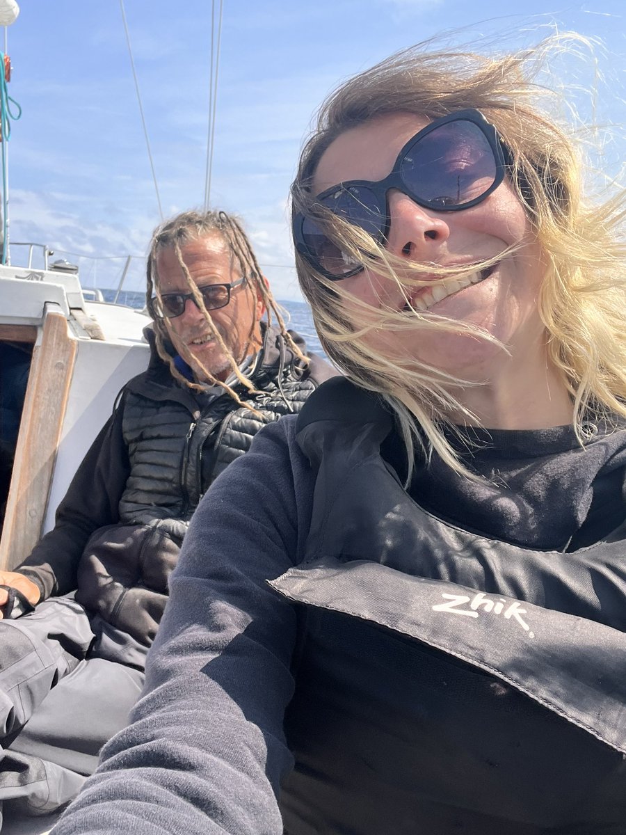 _tenderloin's tweet photo. Wild hair don’t care, loving that warm fireball in the sky right now ! #fasttango https://t.co/rwN4Ex4Jmq