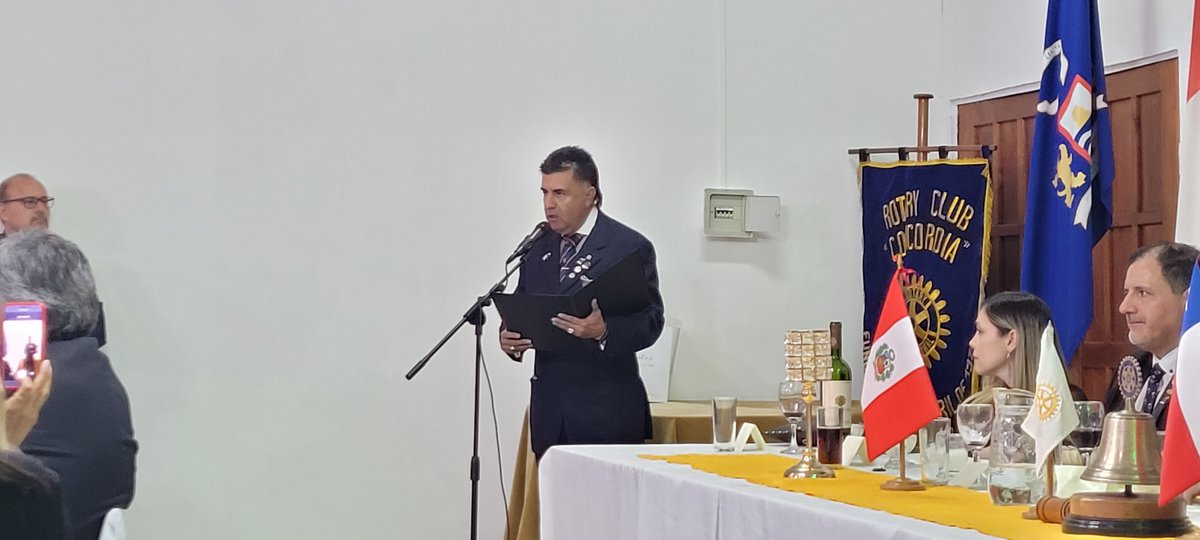 rcparinacota's tweet photo. Conjunta Rotaria Chile - Perú, organizado por los clubes rotarios de la ciudad de Arica por un nuevo Aniversario Patrio de nuestros hermanos del Perú 🇨🇱🇵🇪

#creaesperanzaenelmundo
#somosrotary
#distrito4320 https://t.co/PpnjPQK86L