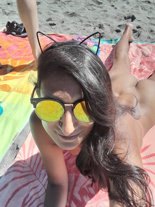 Summer! https://t.co/x4maeSS6XI