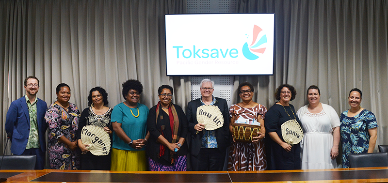 PacWomenLead's tweet photo. @PacWomenLead at SPC is now the new home of @Toksave_PGR . Australian National University’s Vice Chancellor, Professor Brian Schmidt handed over Toksave to SPC’s Principal Strategic Lead – Pacific Women &amp; Girls, @Rakui2Mereseini today: https://t.co/i2pOTaSHrX
#PacificWomenLead https://t.co/ytrv3GCnV1