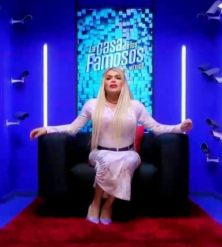 alexmacias82's tweet photo. Nimodérrimo y a soportar, "Si lo puedes soñar, lo puedes crear" Gracias Wendy por esa frase @soywendyguevara @LaCasaFamososMx https://t.co/Isxgf8Pmbb