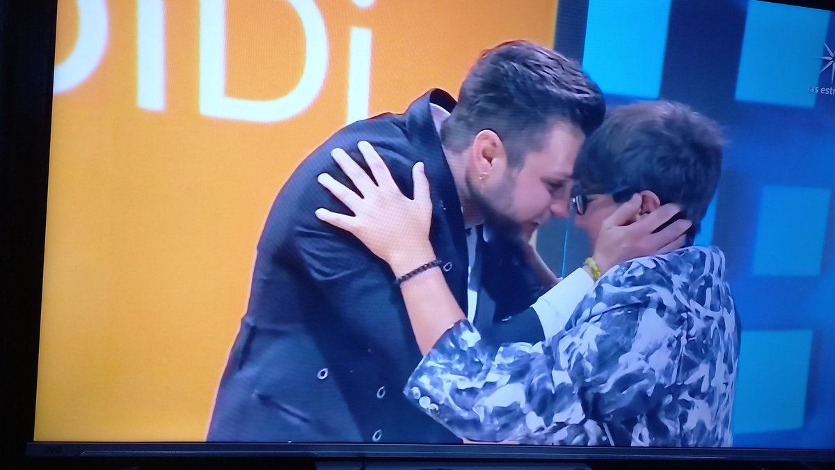 Maricielo0802's tweet photo. Nicola con Adriano y su mami 😭😭😭😭😭
#LaCasaDeLosFamososMx https://t.co/GzHWKlUiSR