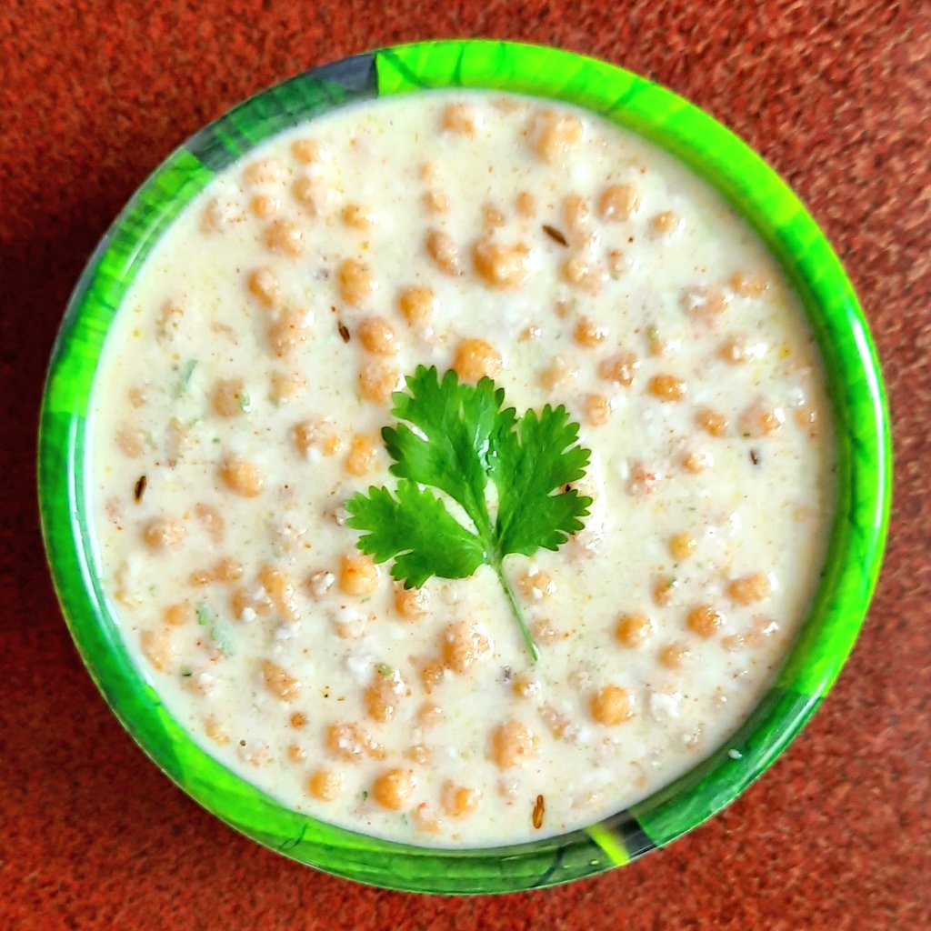 ClassicRecipes_'s tweet photo. Boondi raita lovers hit likes 🤩 बूंदी रायता👌
Follow👇
https://t.co/nujicyNLLM 
Or 
https://t.co/4PKtGVASGy
#boondiraita #latestrecipe #recipe #foodshorts #shorts https://t.co/q2L0R5fJSX