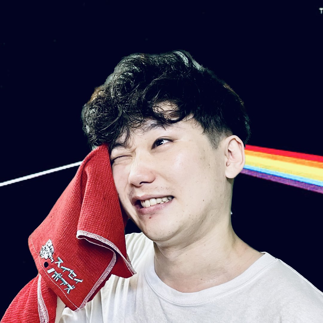 SuiseiNorecoRd's tweet photo. 【物販情報】
サウナ愛好家を中心に熱い評価を集め、既にアウトドアやフェスでも必携アイテムになりつつある今治製速乾タオル『MOKUタオル』とSuiseiNoboAzが成層圏で奇跡のスカイ・ラヴ！8/18ワンマン公演より販売開始致します！
この機会に是非！
◆5色展開　1800円 https://t.co/TZCzV6H1Eq