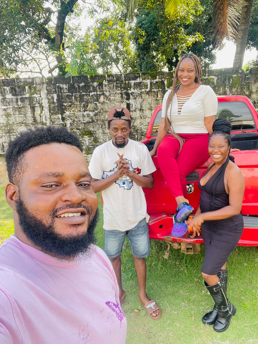 Achiever_ty's tweet photo. Posted with my beautiful family on a cool Sunday evening 🦋❤🙌🏾 https://t.co/bSlcOLbA6I