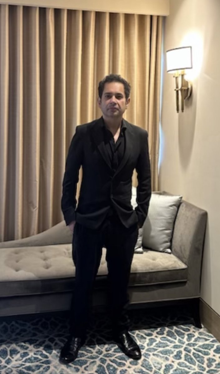PradyotManikya's tweet photo. The truth isn't always going to lead to light, but it works to lighten your heart. https://t.co/bh5me0xUxK