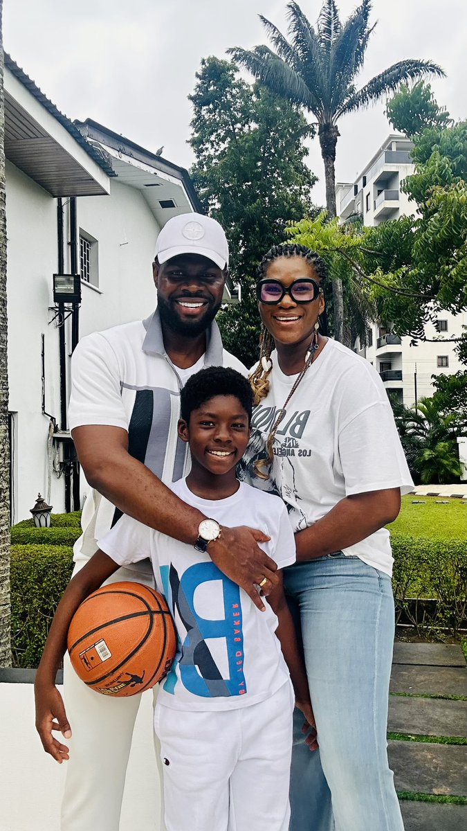 StephanieLinus's tweet photo. Thank you all for your kind and lovely messages.
Wesley is blowing you all a kiss 💋💋💋 and we, as a family, send you love and divine blessings of God. 🙏🏽
#WesleyLinus
#MaxwellLinus
#StephanieLinus
#LinusIdahosa https://t.co/rwwkGW7rTZ